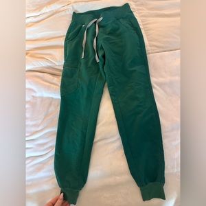 LIMITED EDITION FIGS Zamora Jogger Scrub Pants, Hunter Green, XXS